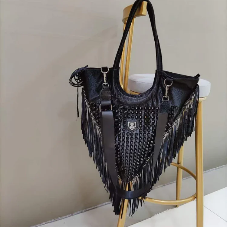 Street Trendy One-shoulder Personality Rivets Tassel Triangle Fashion Portable Shoulder Bags