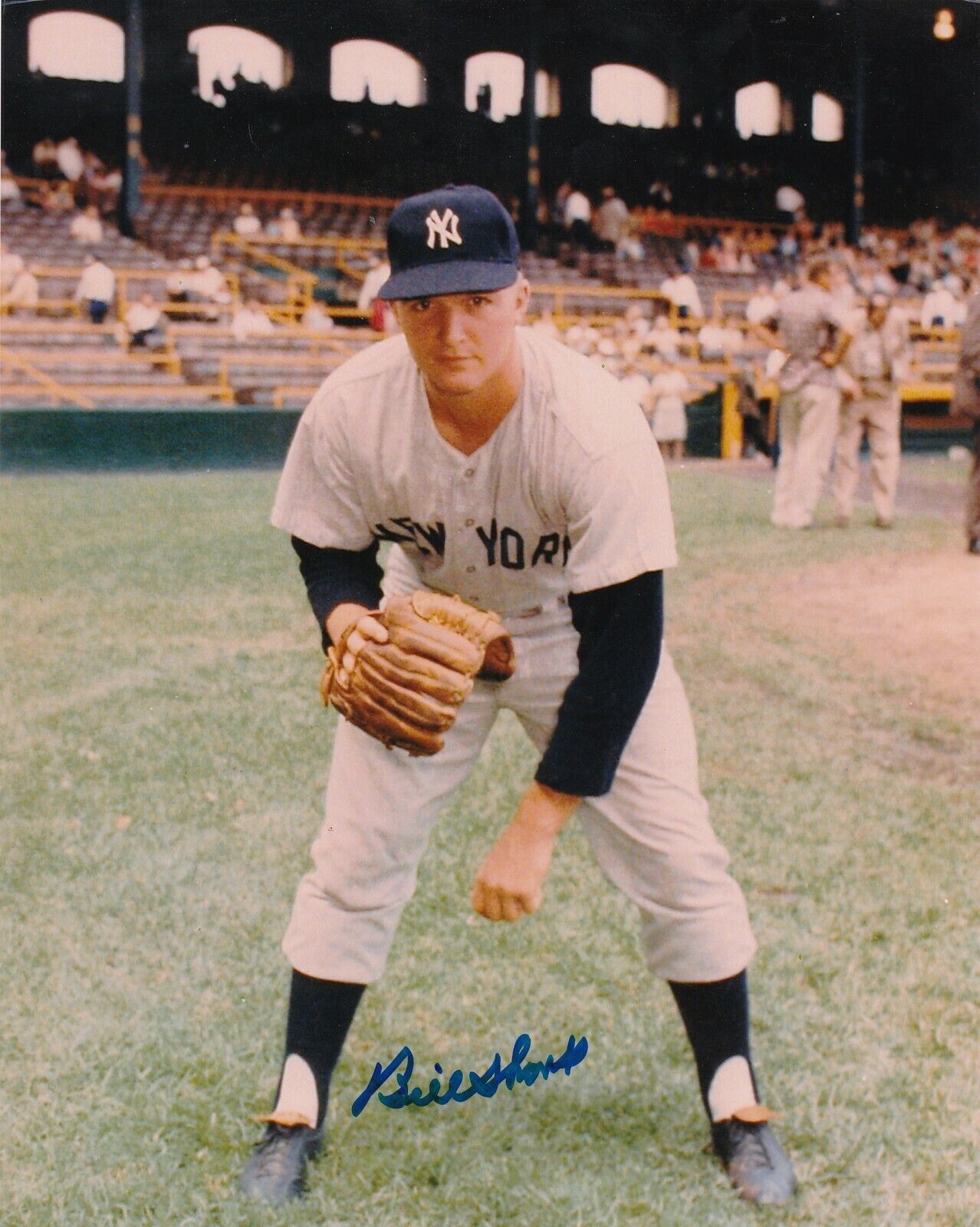 BILL SHORT NEW YORK YANKEES ACTION SIGNED 8x10