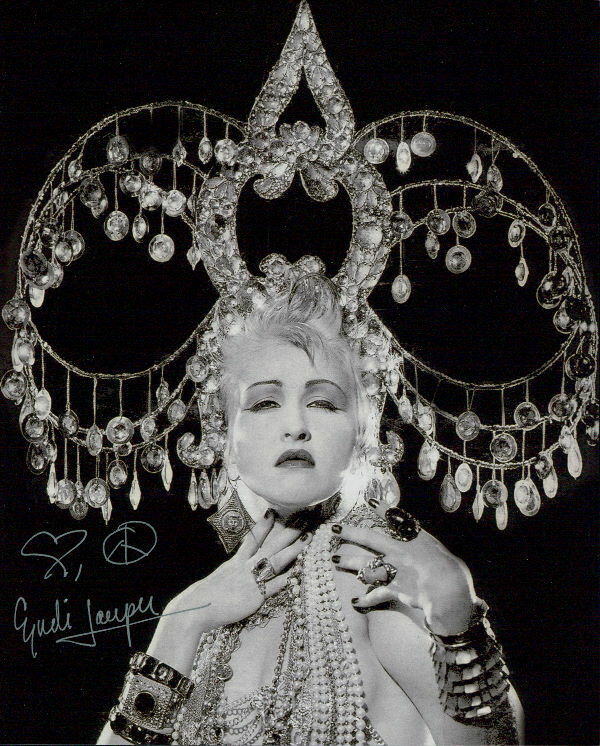 Cyndi Lauper signed 8x10 Photo Poster painting in-person