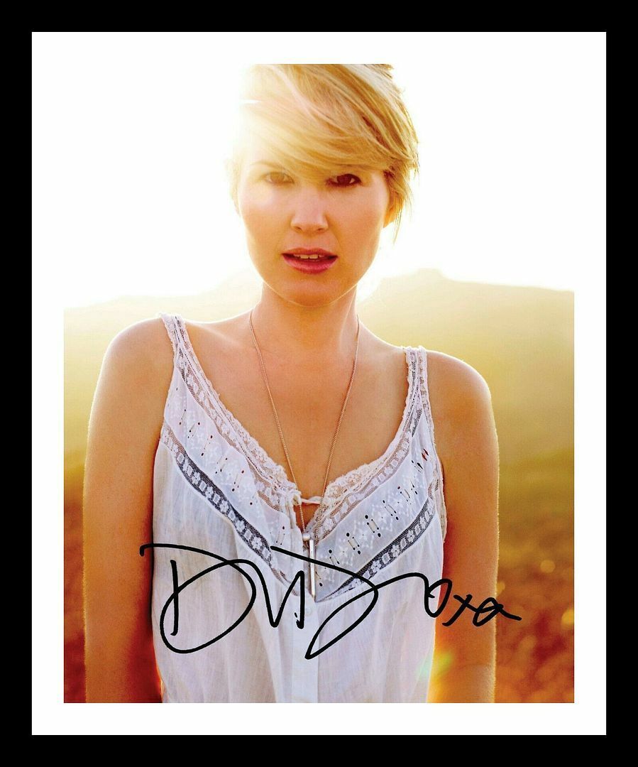 Dido Autograph Signed & Framed Photo Poster painting