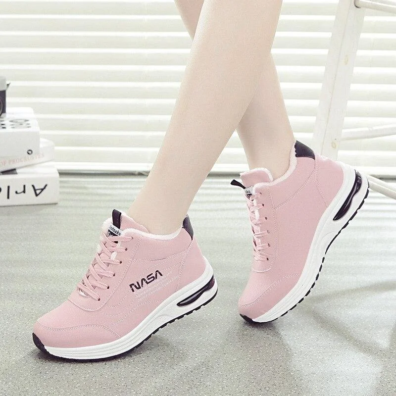 Woman Winter Ankle Sneakers Shoes Warm Thick Plush Suede Snow Boots Female PU Leather Outdoor Sneaker Fur Shoes For Women 1021