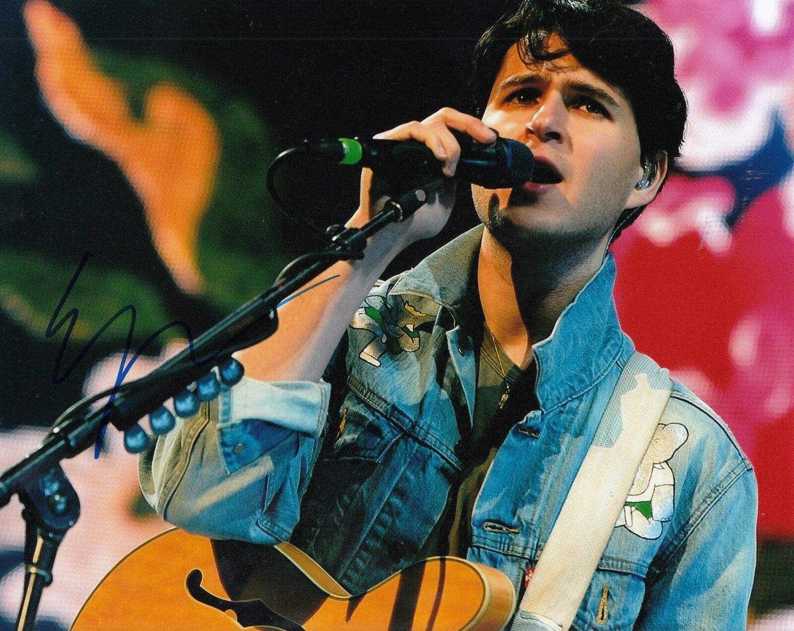 EZRA KOENIG signed (MUSIC SINGER) 8X10 Photo Poster painting *VAMPIRE WEEKEND* W/COA #4