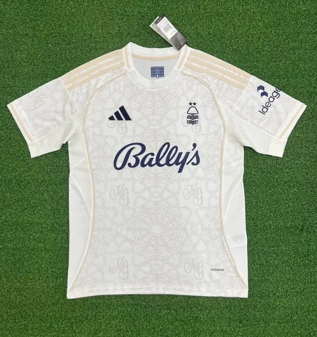 Nottingham Away Jersey 2025-26 - Fan Edition