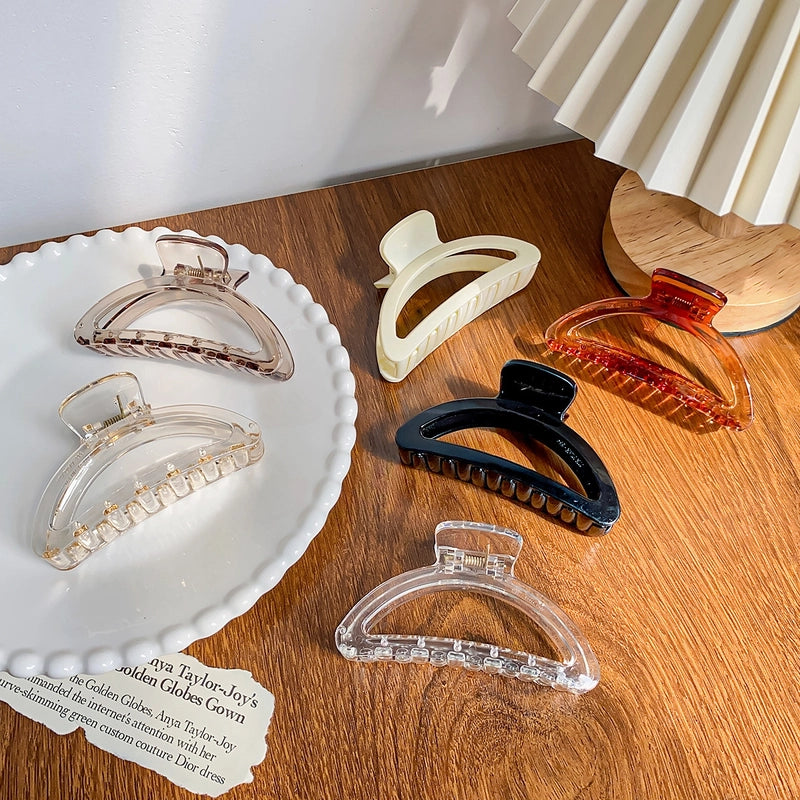 Minimalist Solid Color Arylic Hair Claws