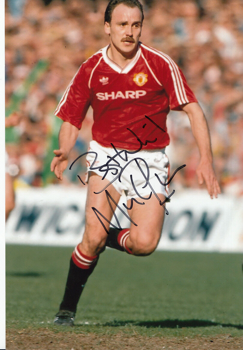 Manchester United Hand Signed Mike Phelan Photo Poster painting 12x8 1.