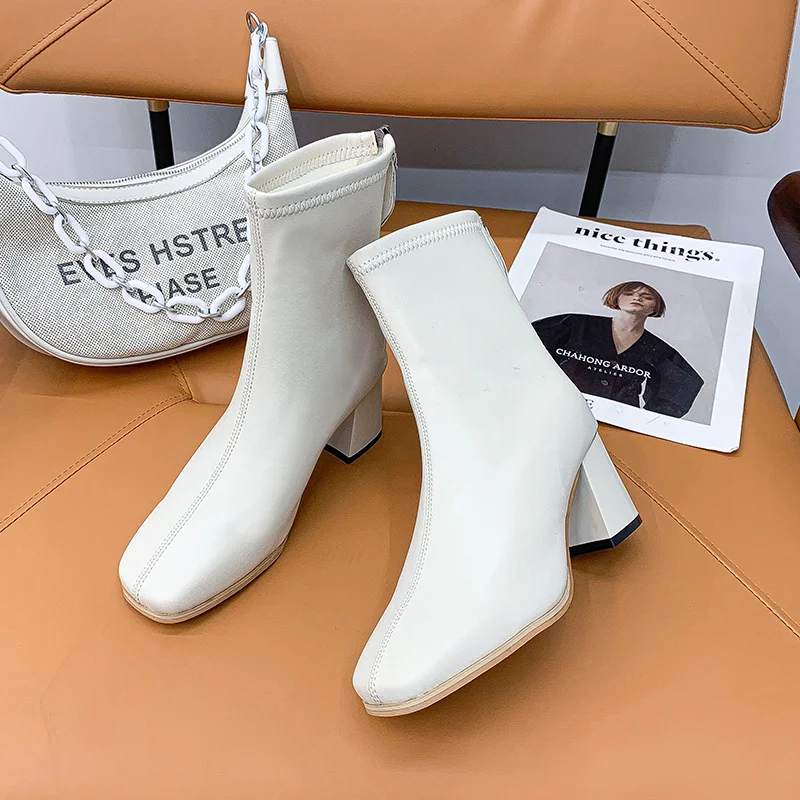 Breakj Breakj Short Boots Femininity Coarse And Female Boots 2023 Autumn And Winter New Square High And Thin Leg Size Martin Boots