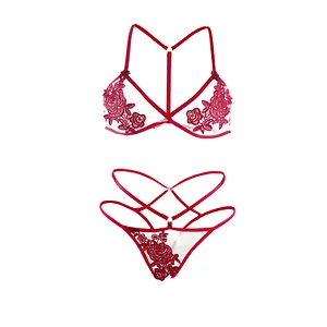 Lace Appliques Underwire Crotchless Lingerie Set