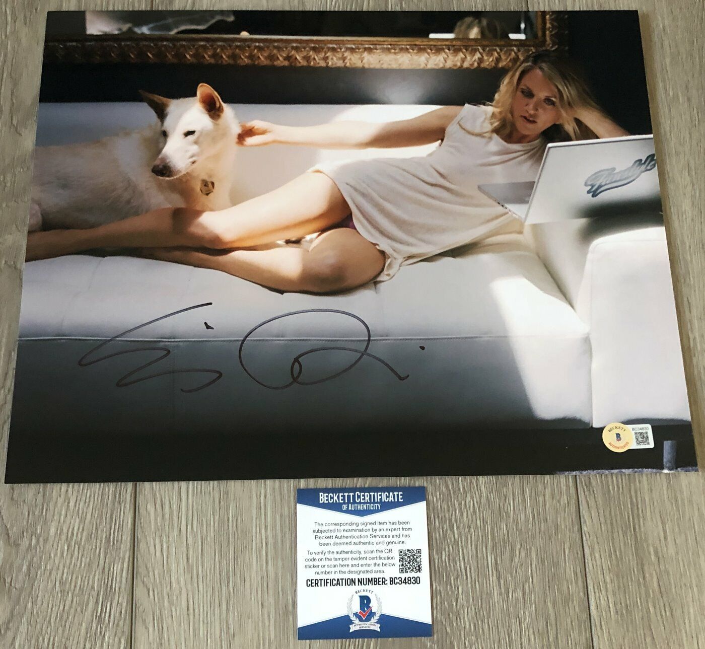 SEXY LIZ PHAIR SIGNED AUTOGRAPH 11x14 Photo Poster painting D w/EXACT PROOF & BECKETT BAS COA