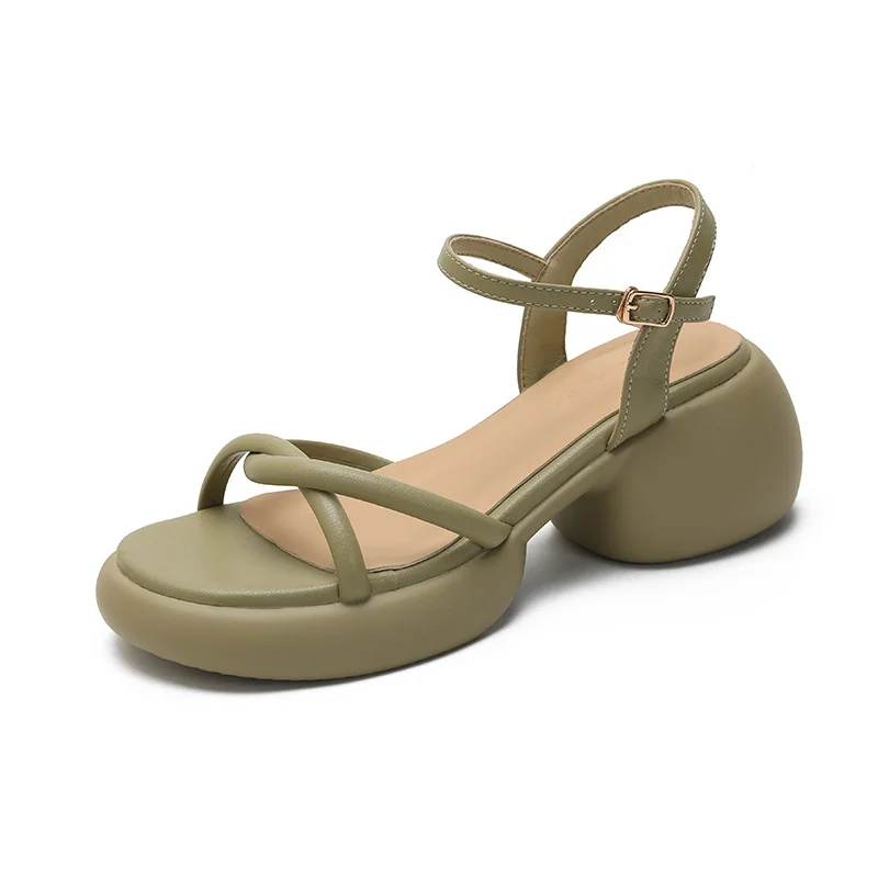 Uveng Uveng Cake Thick Bottom High-End Small-Sized Dress 2024 New Spun On The Feeling Of Casually Wearing Roman Sandals