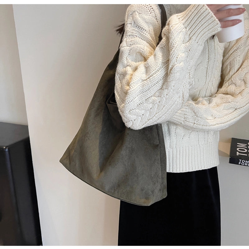 Women’s Flannel Solid Color Streetwear Sewing Thread Square Magnetic Buckle Shoulder Bag