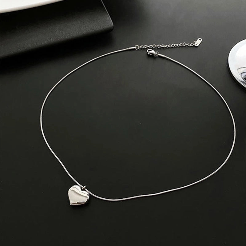 Stainless Steel Minimalist Heart Shape Pendant Necklace