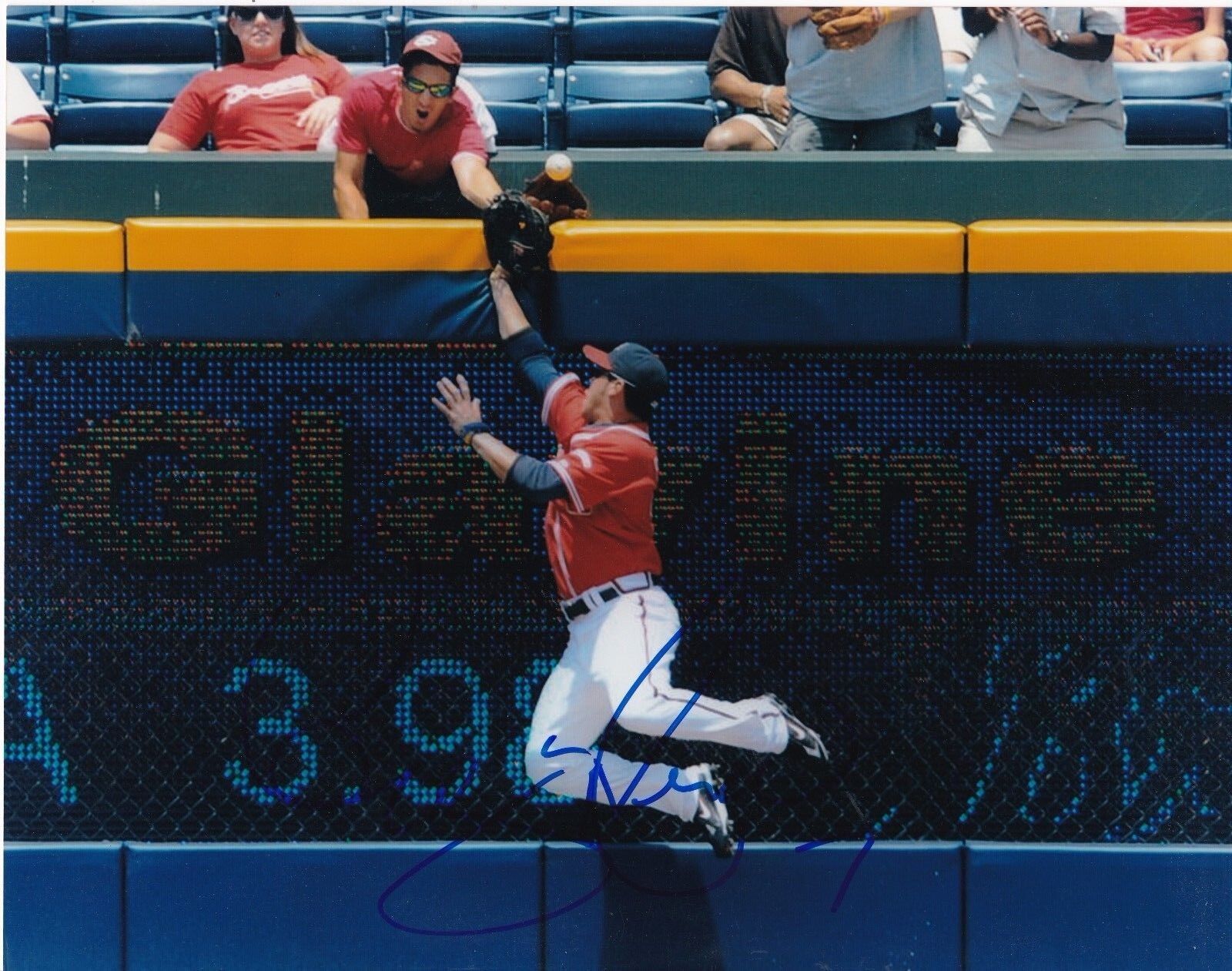 GREGOR BLANCO ATLANTA BRAVES ACTION SIGNED 8x10