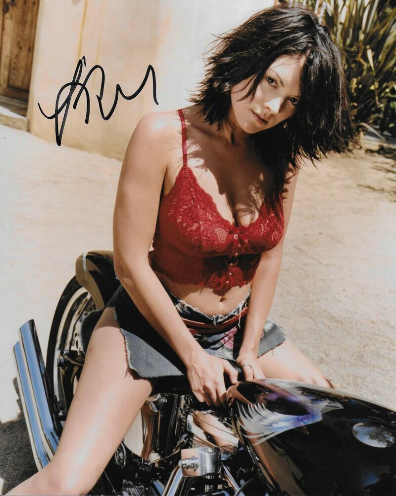 Liz Vassey Original Autographed 8X10 Photo Poster painting #4