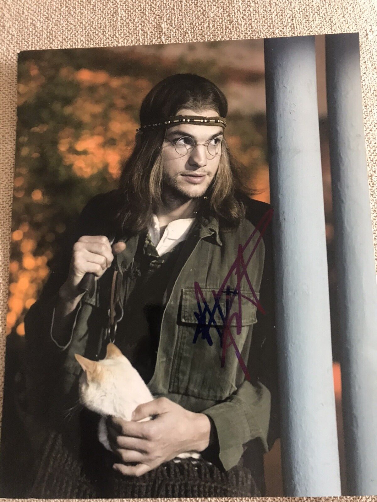 ASHTON KUTCHER Signed 10x8 Photo Poster painting - That 70’s Show, what happens in Vegas