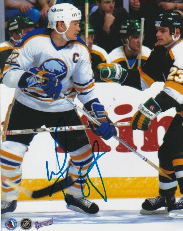 VINTAGE LINDY RUFF SIGNED BUFFALO SABRES 8x10 Photo Poster painting! Autograph