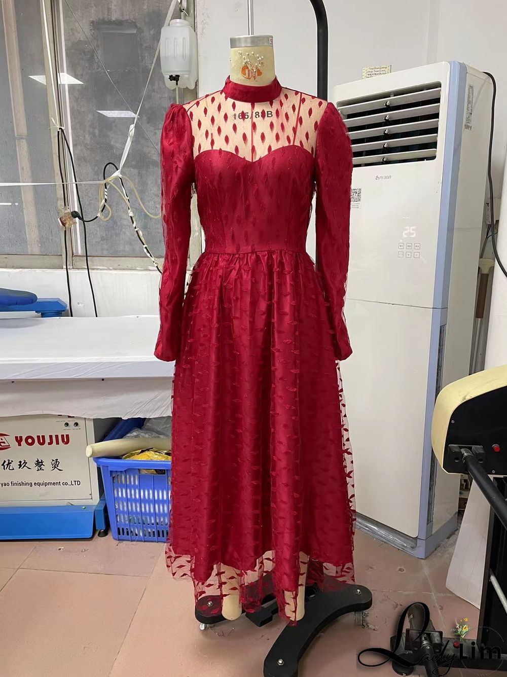 Womens Elegant Lace Round Neck Long Sleeve Dress