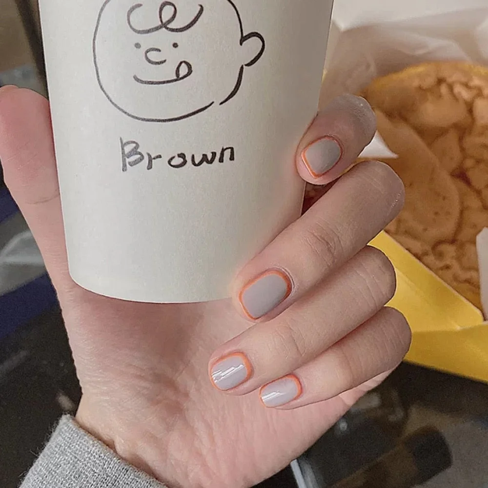 24pcs Wholesales Fake Nails For Women Light Color Solid Color Short Nail Tips Fingernail DIY Nail Art False Nails with Glue-Nail Inspo