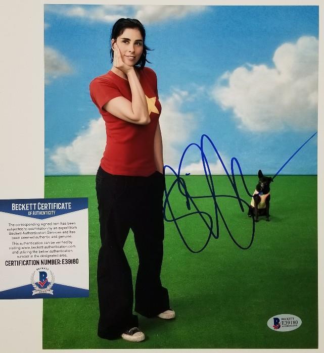 SARAH SILVERMAN Signed 8x10 Photo Poster painting Actress + Comedian SNL Auto~ Beckett BAS COA