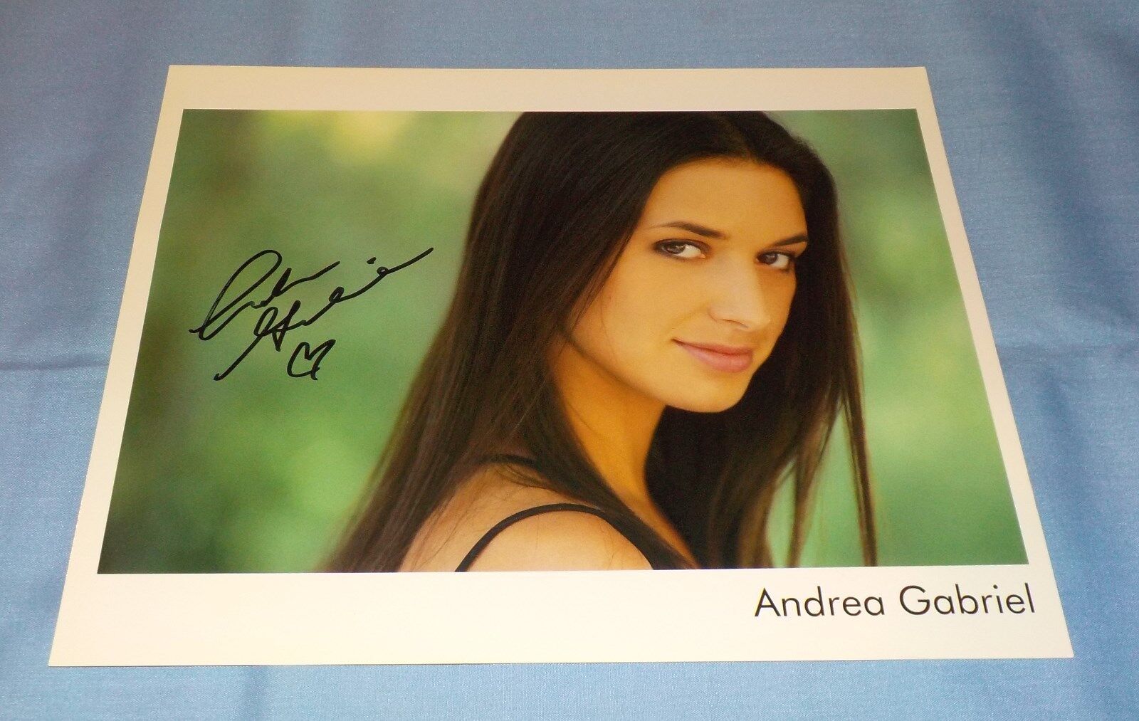 Andrea Gabriel Signed Autographed 8x10 Photo Poster painting Actress Lost A