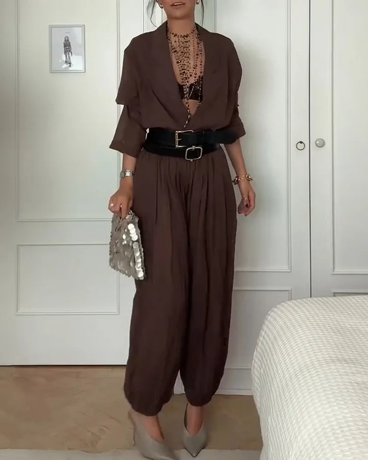 Women's solid color trousers and shirt suit