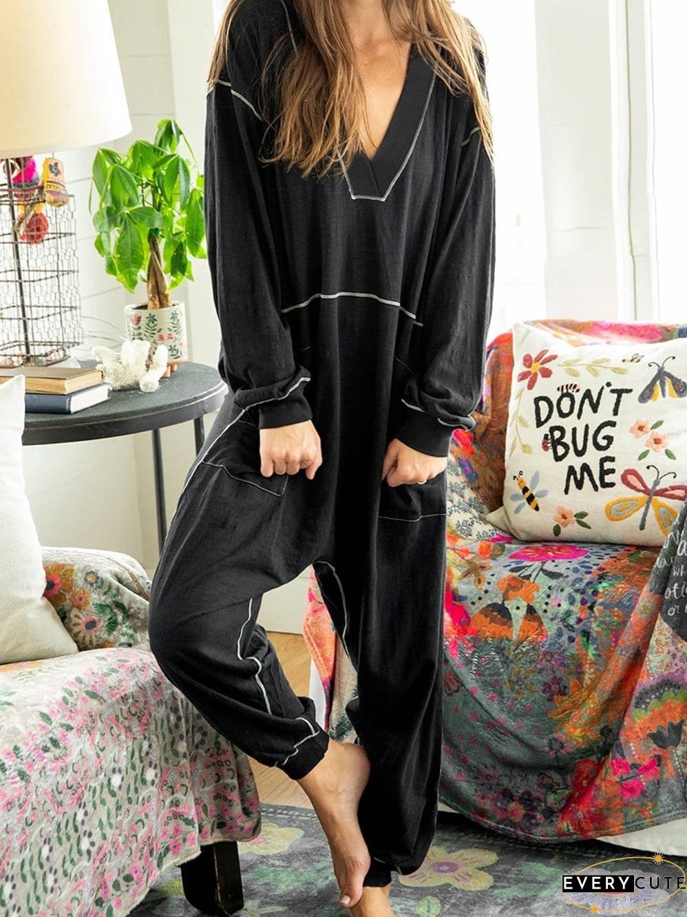 Flattering Maxi Dress with Contrasting Stitches