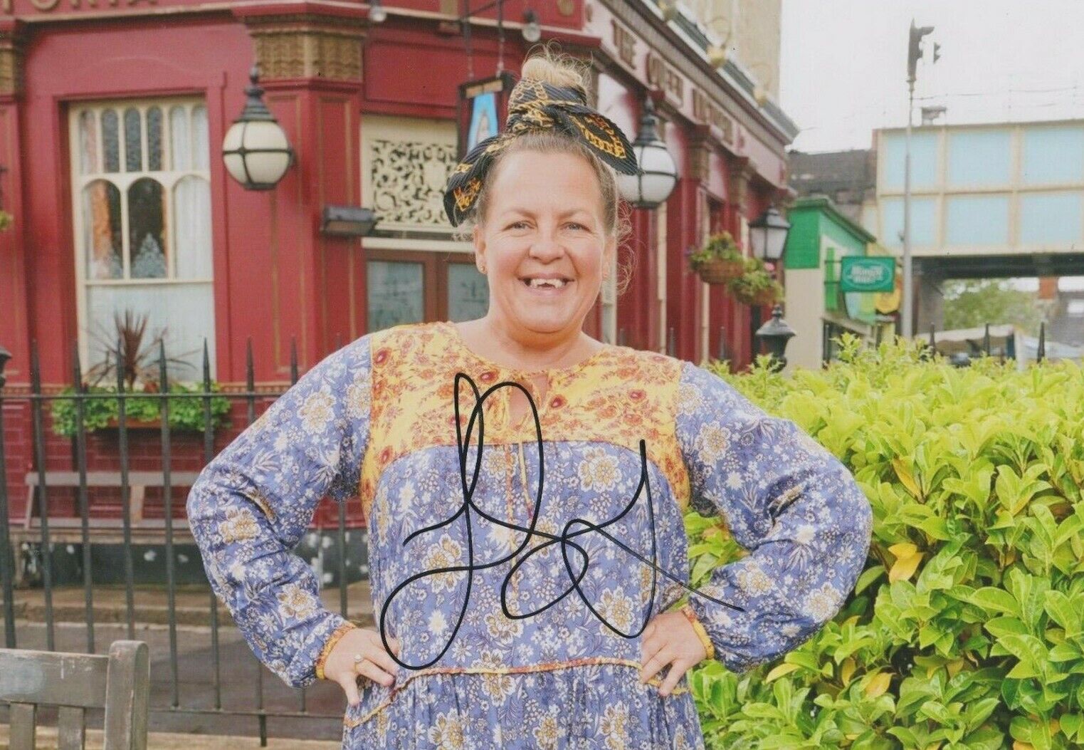 Lorraine Stanley **HAND SIGNED** 8x12 Photo Poster painting ~ Eastenders (Karen Taylor)