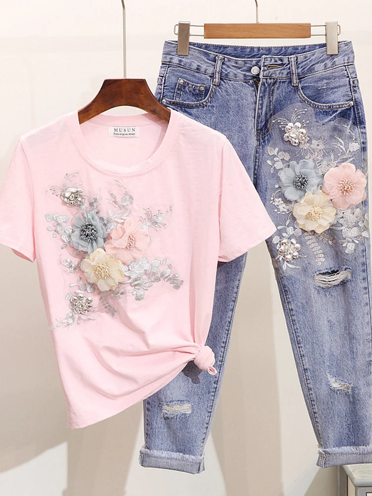 Casual 3D Floral Embroidery T-shirt & Ripped Denim Jeans 2Pcs Set