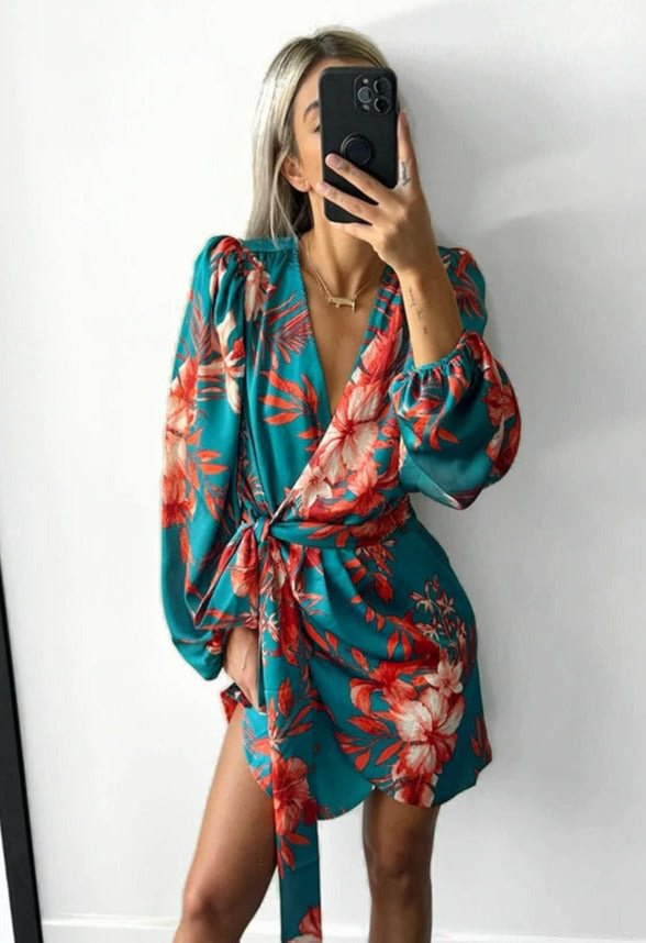 V neck Long Sleeve Casual Mini Dresses