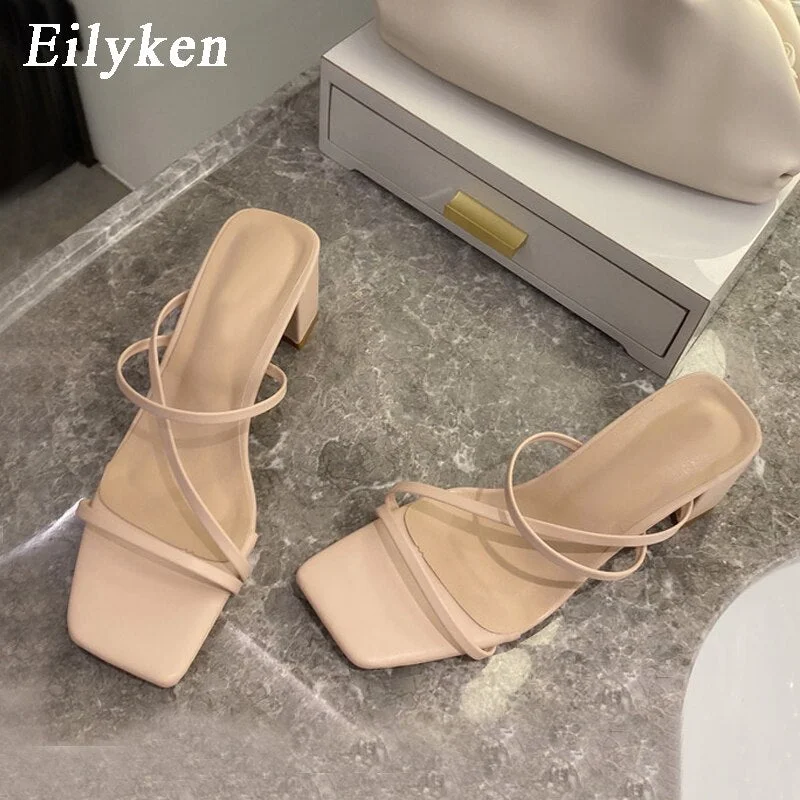 2022 New Women Fashion Slipper Square High Heel Classics Strap Sandal Ladies Elegant New Summer Bohemian Pumps Slides