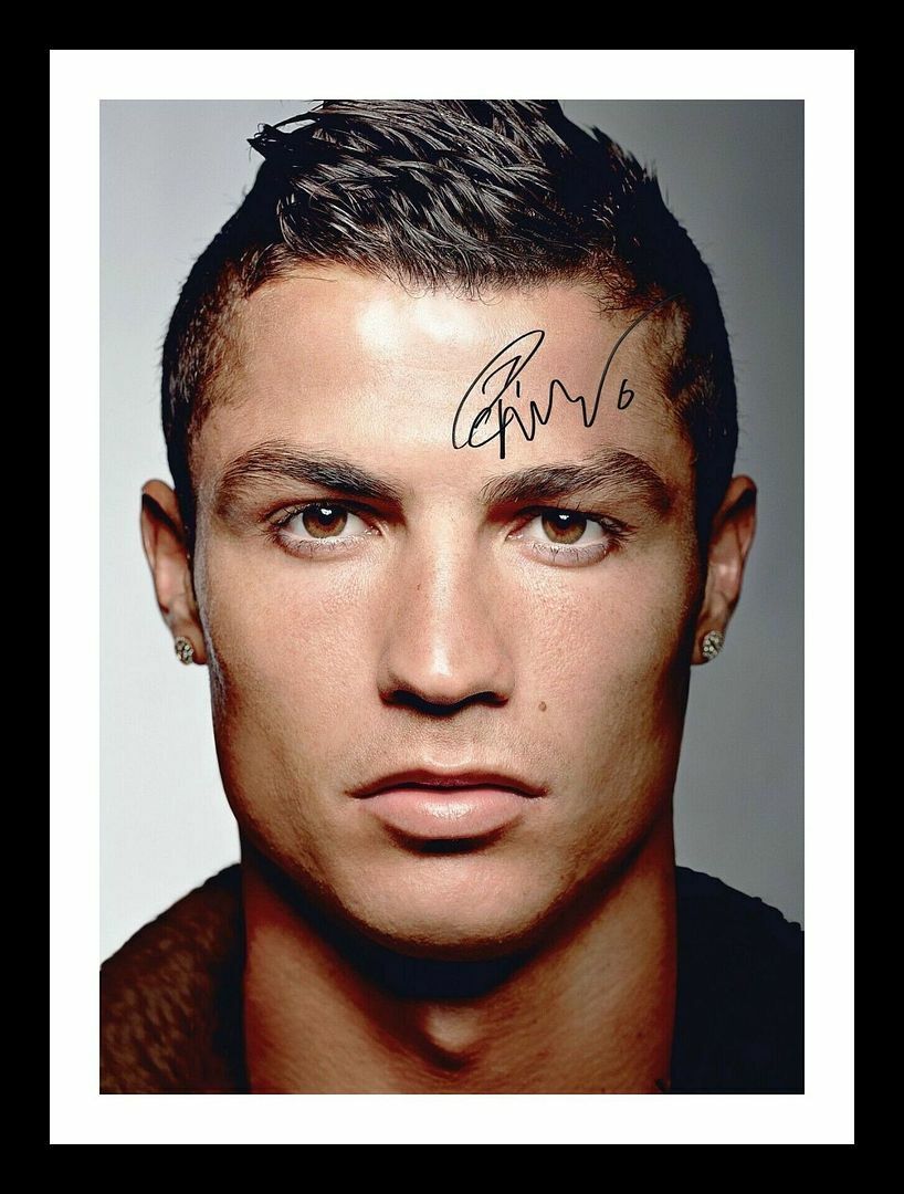 Christiano Ronaldo Autograph Signed & Framed Photo Poster painting 1