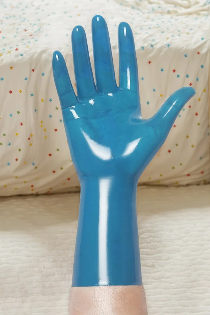 Unisex Latex Gloves Translucent Blue Classic Short Molded Latex Gloves Sophisticated Minimalist Gloves (KG31588)