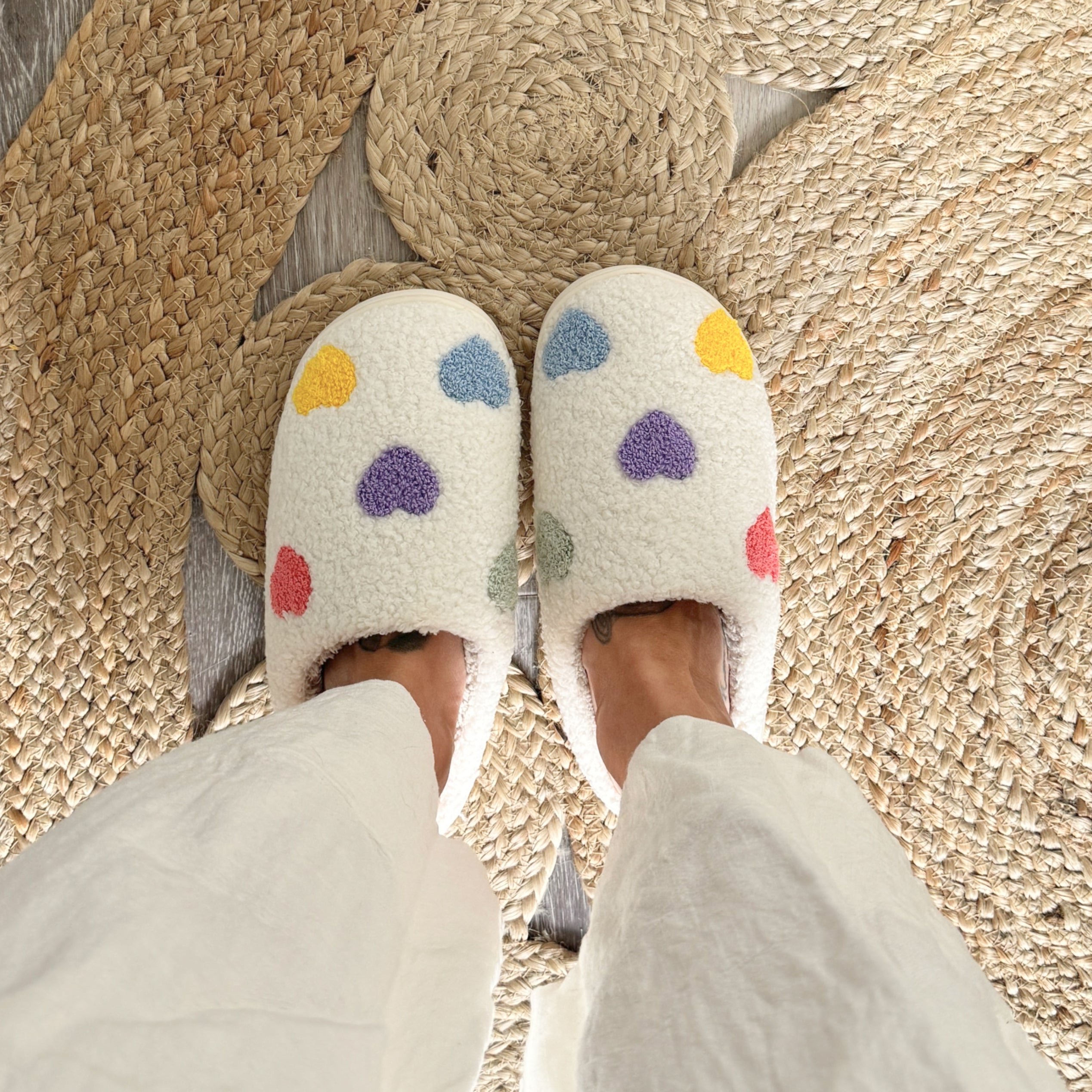 nordic_peace_colorful_heart_slippers