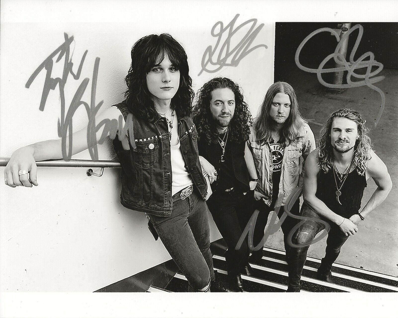 Tyler Bryant & the Shakedown REAL hand SIGNED Photo Poster painting #5 COA Autographed by all 4