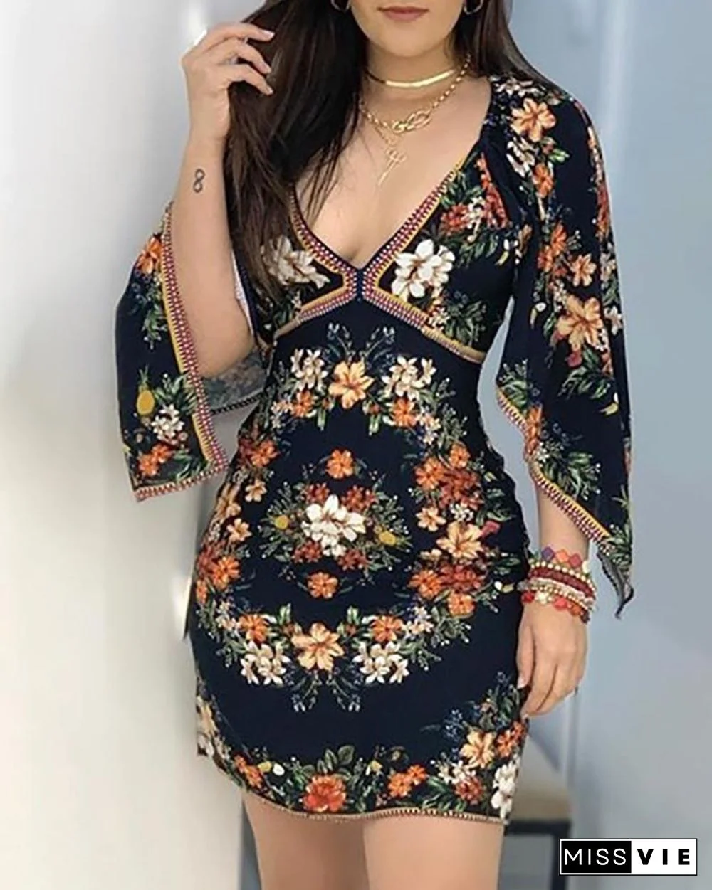 Floral Print Cape Sleeve Bodycon Dress P11840