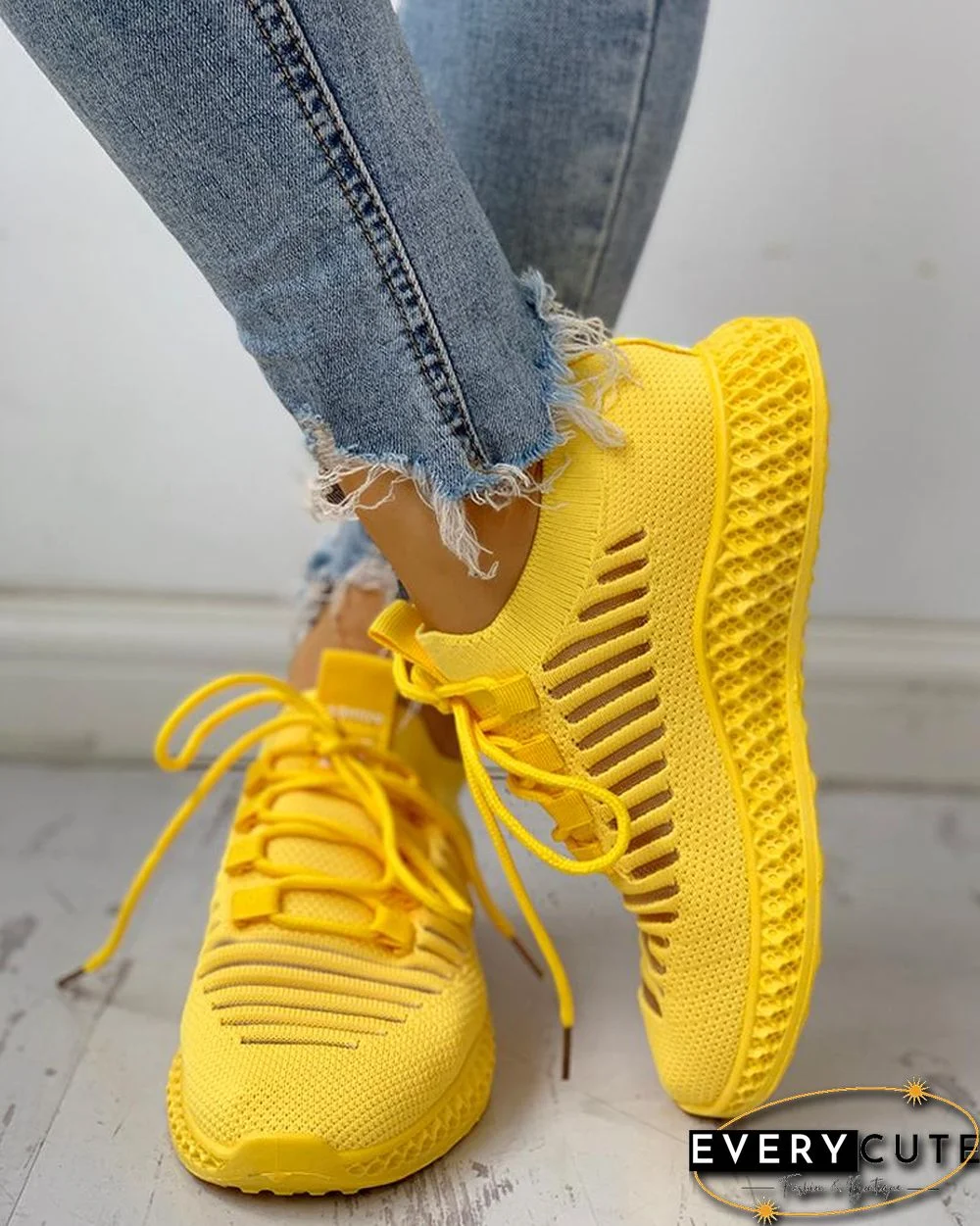 Net Surface Breathable Lace-Up Hollow Out Sneakers