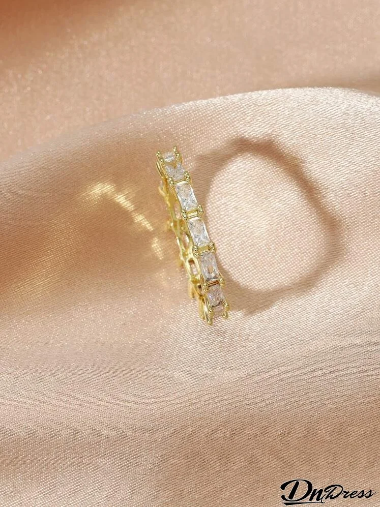 Zircon Decor Ring