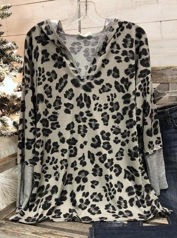 Leopard Print Stitching Long-sleeved V -neck Top
