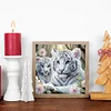 Wei&szlig;er Tiger - speziell geformtes Diamantgem&auml;lde - 30*30cm