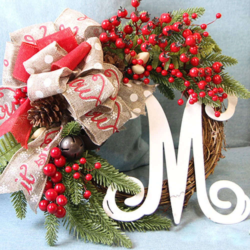 American Christmas simulation.Rattan red fruit letter garland