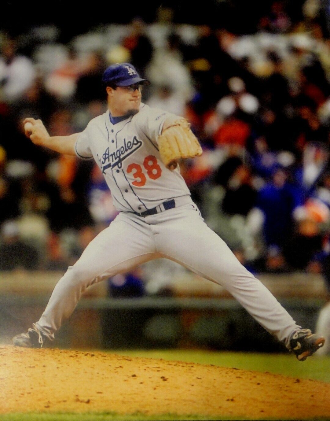 Eric Gagne Unsigned 16x20 Photo Poster painting Los Angeles Dodgers #38 Pitching Game Over