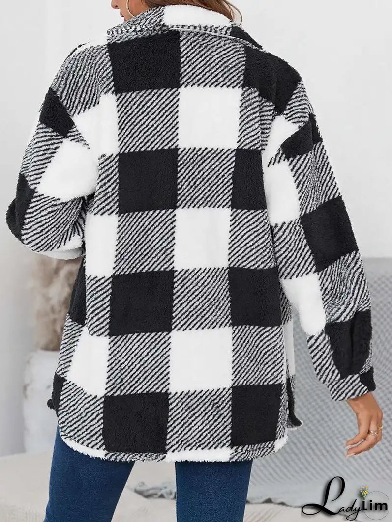 Relaxed and Timeless winter Coat