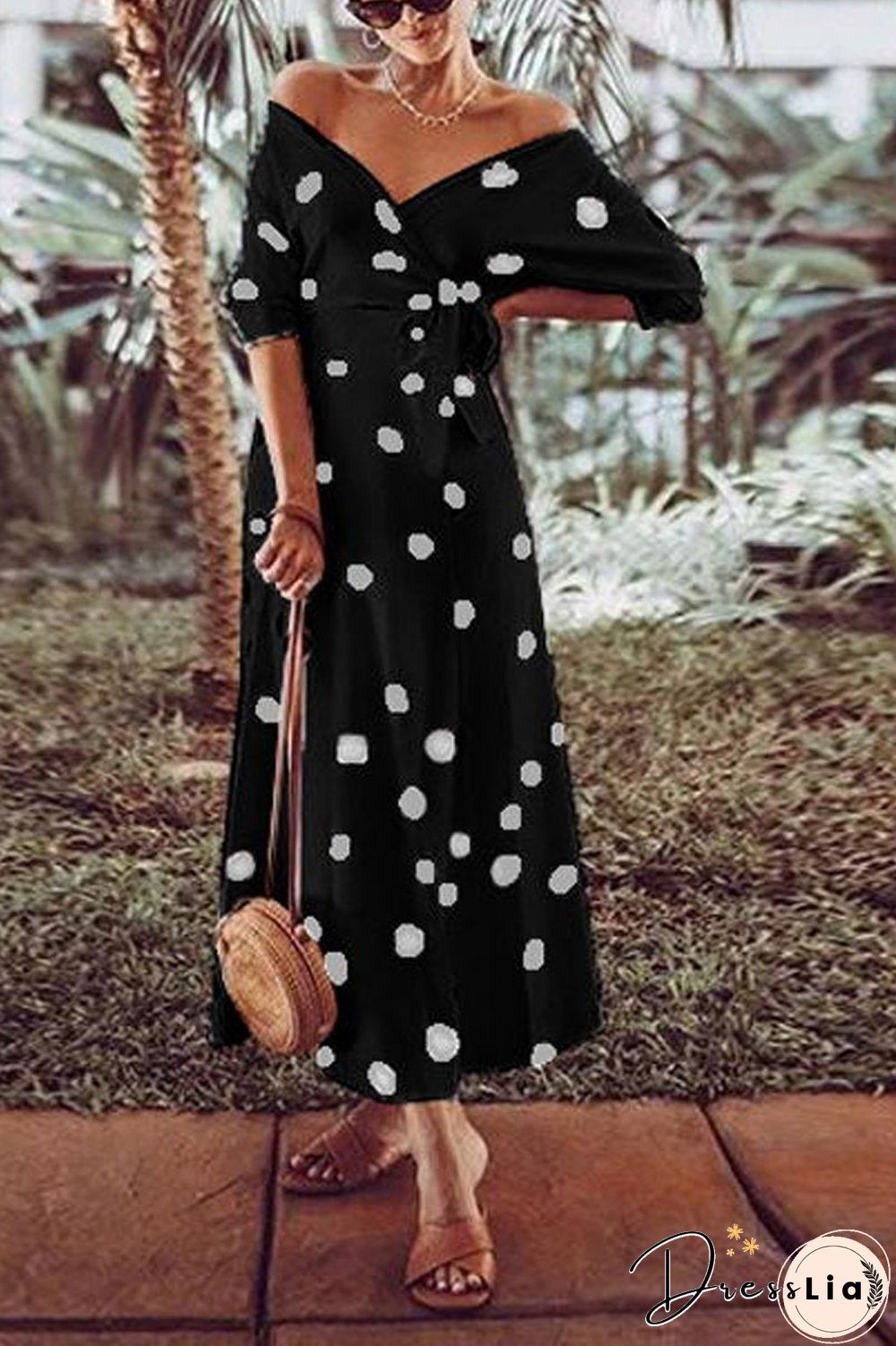 Polka Dot V-Neck Dress(With Belt)