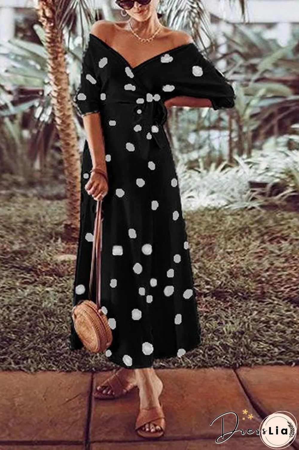 Polka Dot V-Neck Dress(With Belt)