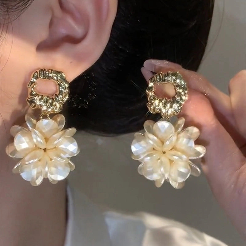 1 Pair Minimalist Classic Style Flower Plating Copper Drop Earrings