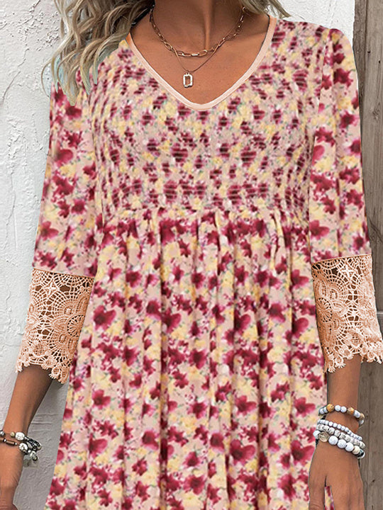 Women's 3/4 Sleeve V-neck Graphic Lace Midi Dress