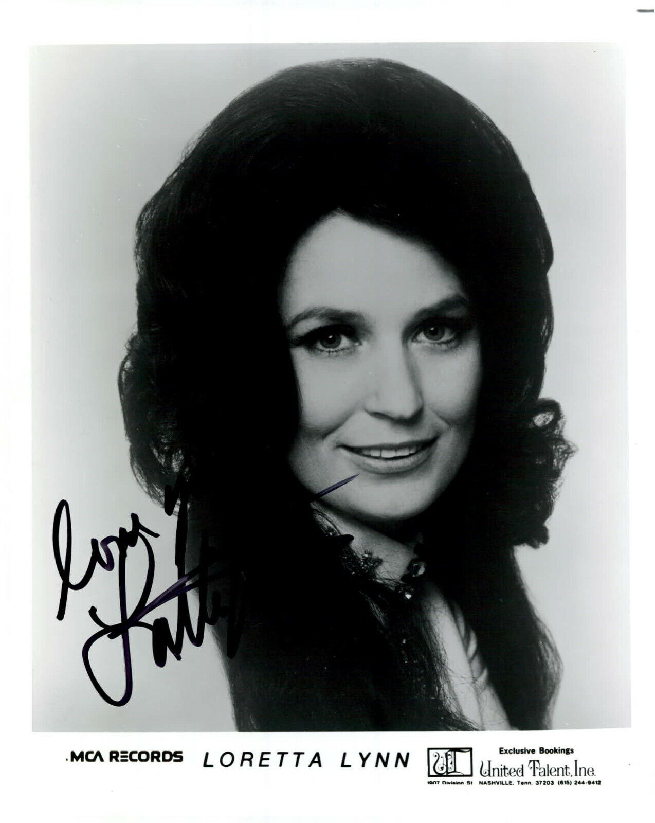 Loretta Lynn vintage signed 8x10 Photo Poster painting In-person