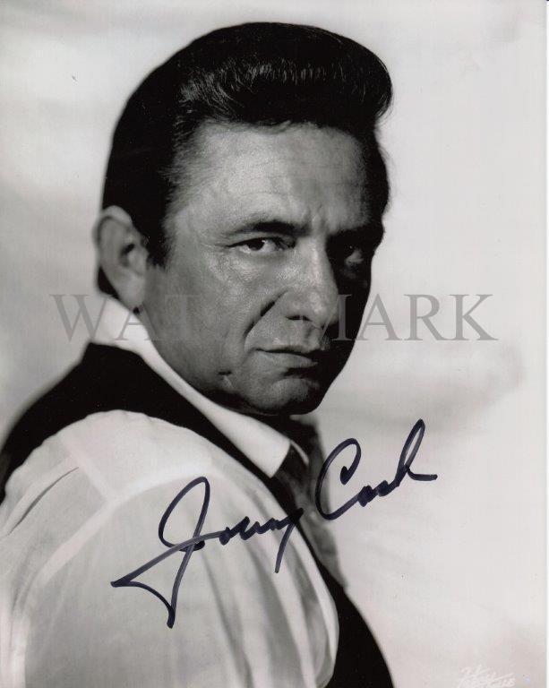 REPRINT - JOHNNY CASH Signed 8 x 10 Glossy Photo Poster painting Poster RP Man Cave