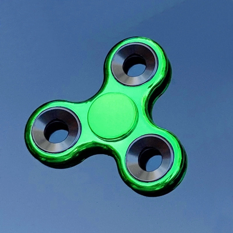 Fashion Solid Color Three-leaf Bracket Fingertip Gyro Toy