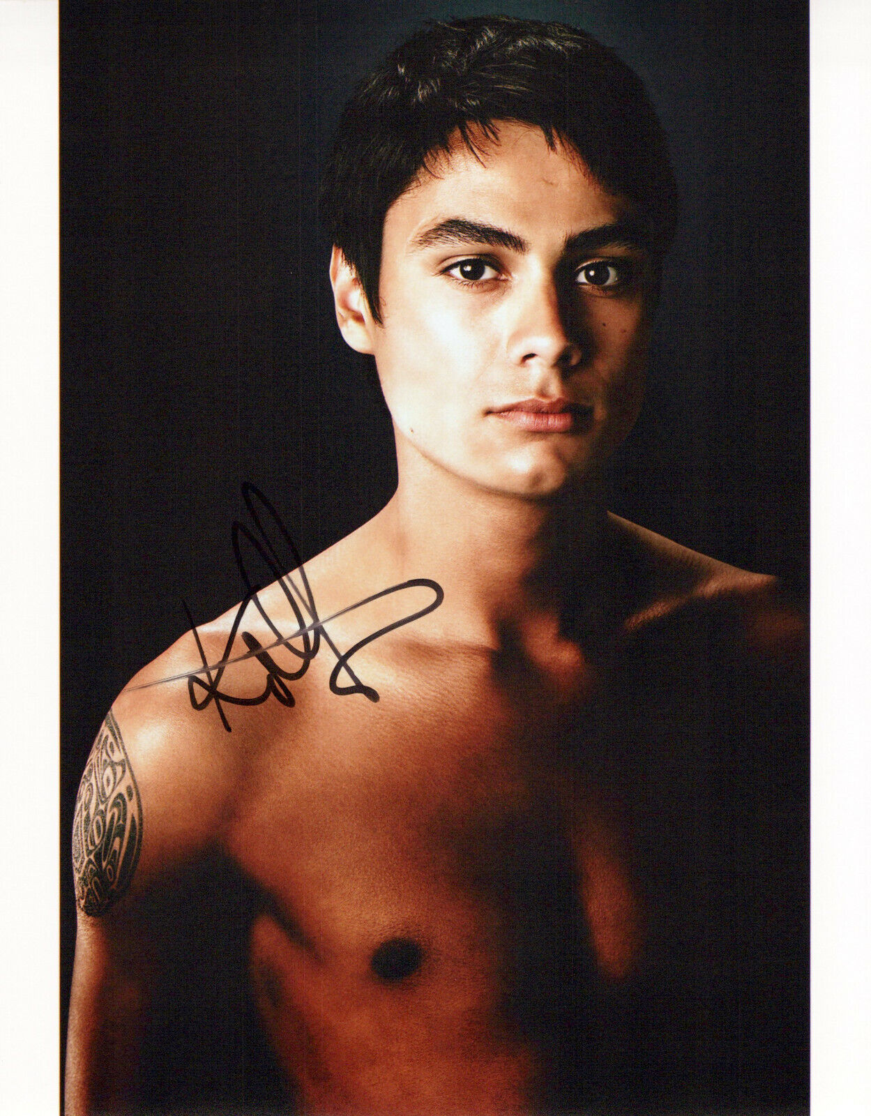 Kiowa Gordon Twilight New Moon autographed Photo Poster painting signed 8x10 #4 Embry Call