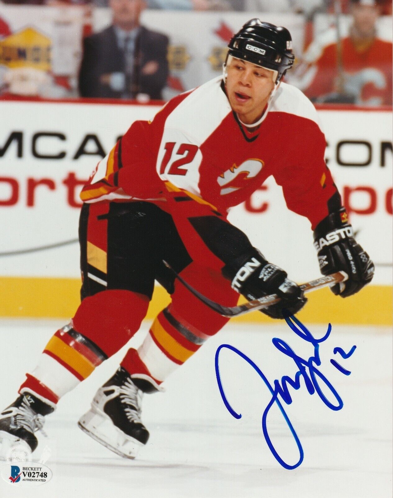 JAROME IGINLA Signed FLAMES 8x10 Photo Poster painting with Beckett COA